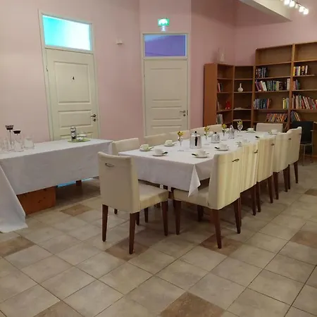 فندق Kahvila Ja Tmi Tiina Soilu